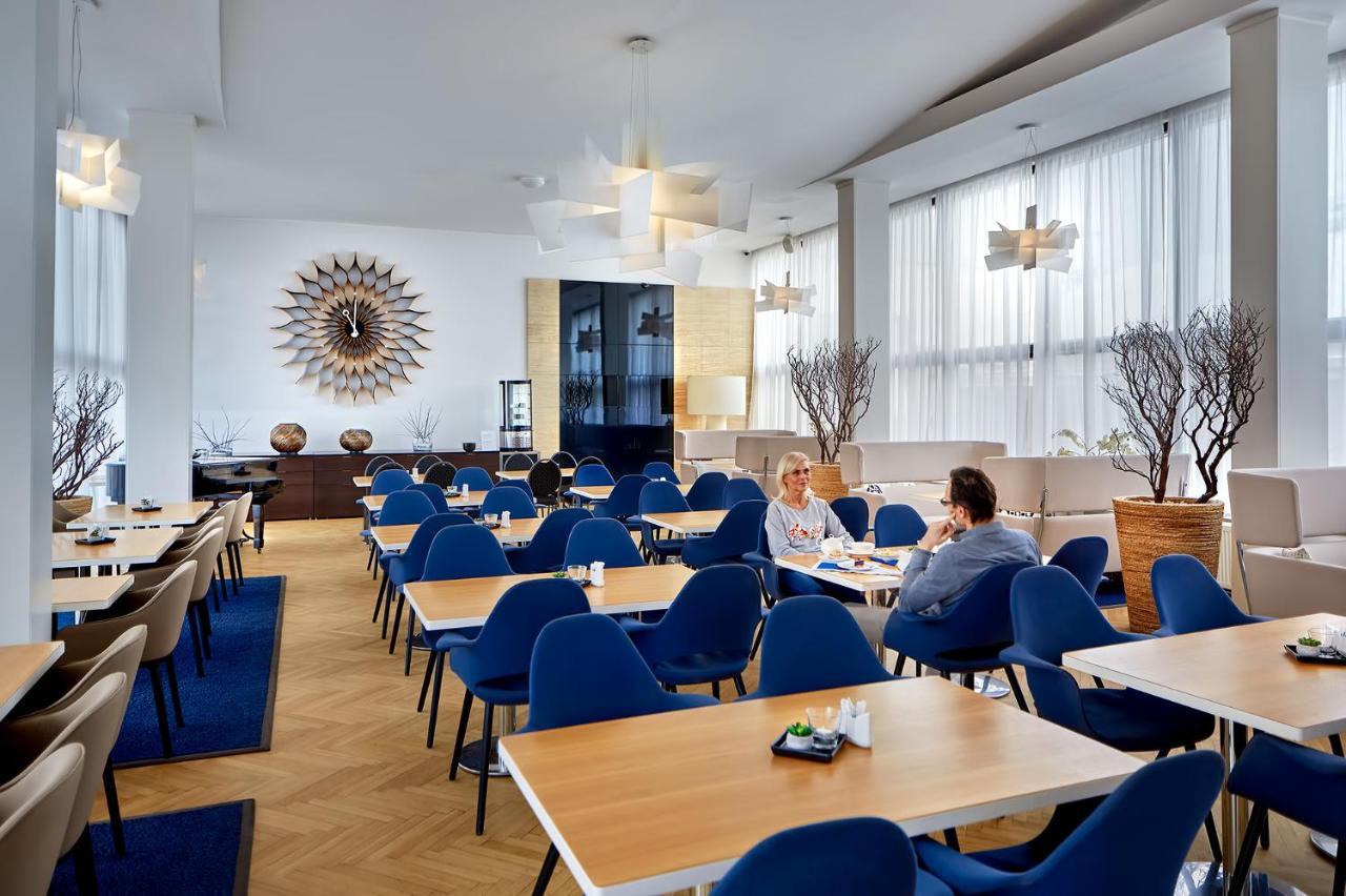 Wellness Hotel Orlik Kozarovice Exterior photo