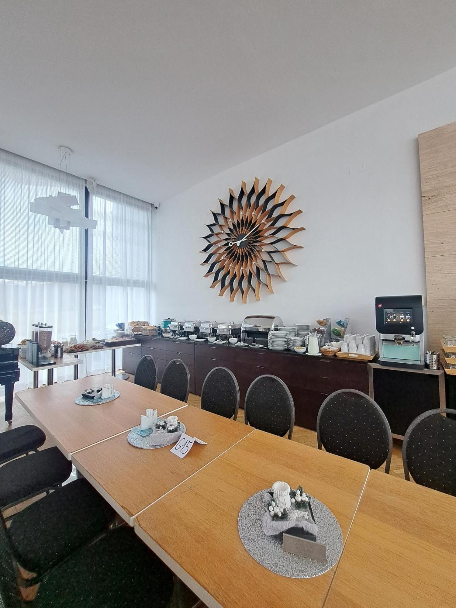 Wellness Hotel Orlik Kozarovice Exterior photo